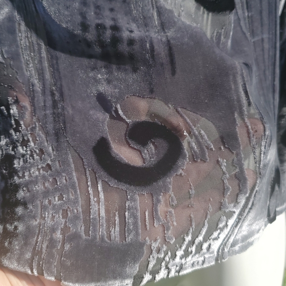 PEGGOTTY velvet burnout top - Picture 6 of 7